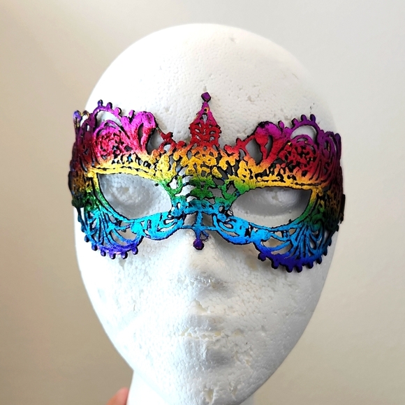 New Multicolor Rainbow Masquerade Mask - Picture 1 of 3
